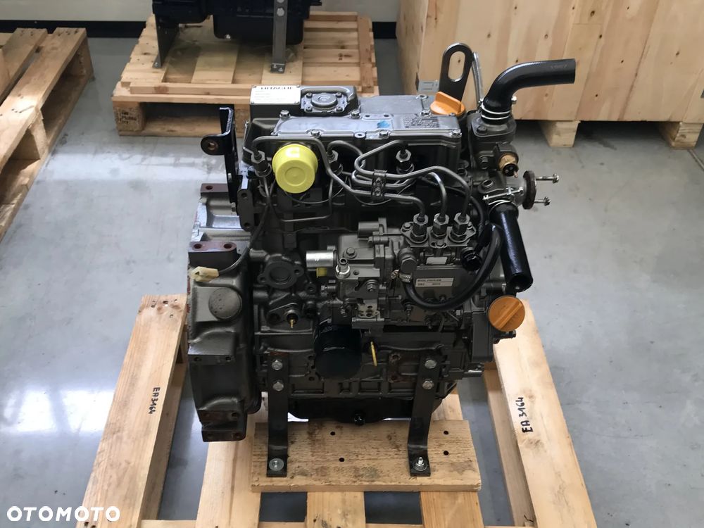 SILNIK HITACHI YANMAR 3TNV76 3TNV 76 15,7kW 9000netto - 8