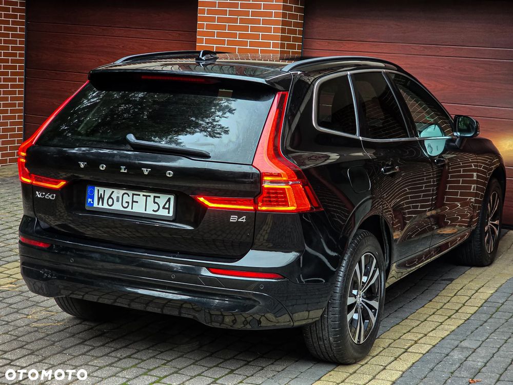 Volvo XC 60 B4 B Momentum Pro - 10