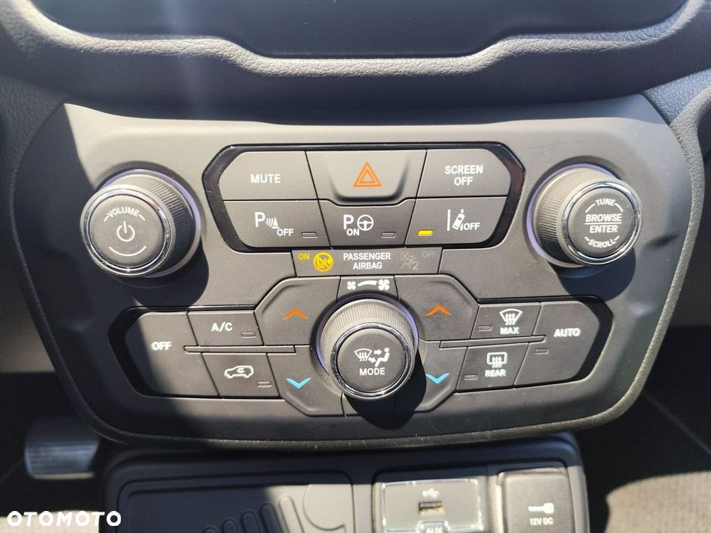 Jeep Renegade 1.3 GSE T4 Turbo 80th Anniversary FWD S&S - 32