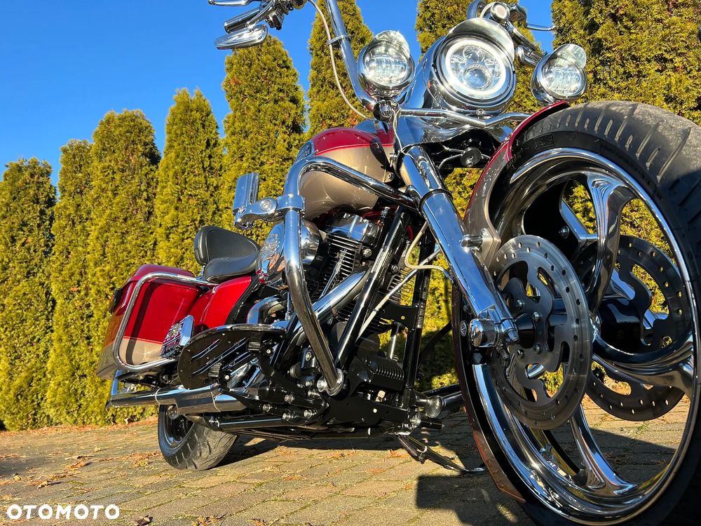 Harley-Davidson Touring Road King - 41