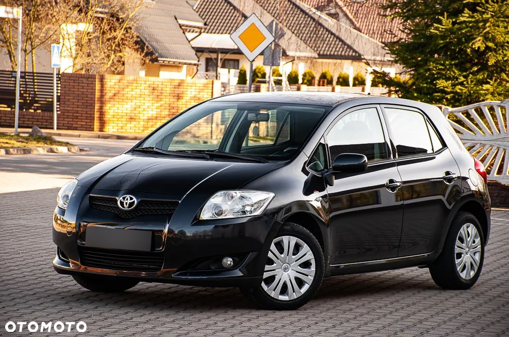 Toyota Auris 1.6 VVT-i Executive - 13