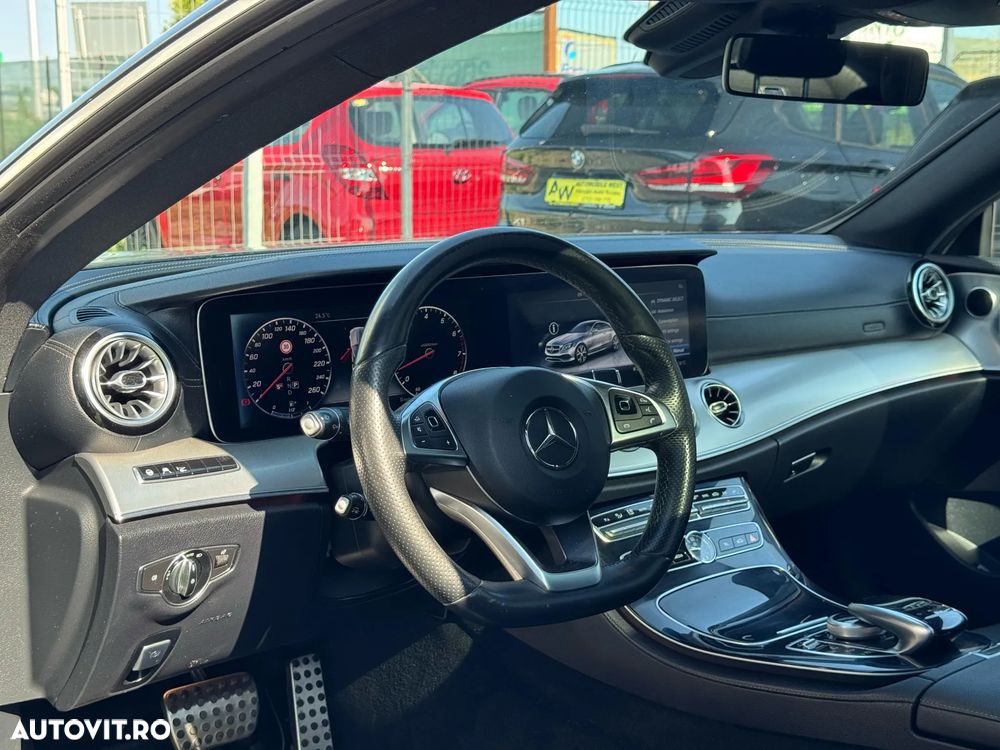 Mercedes-Benz E 400 4Matic Cabrio 9G-TRONIC AMG Line - 23