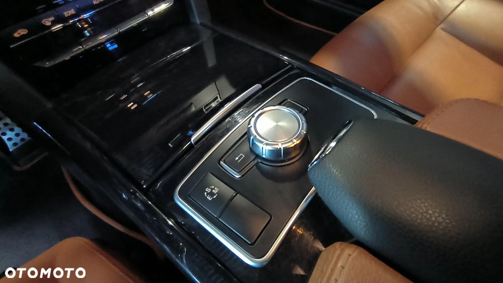 Mercedes-Benz Klasa E 220 CDI BlueEff Avantgarde - 12