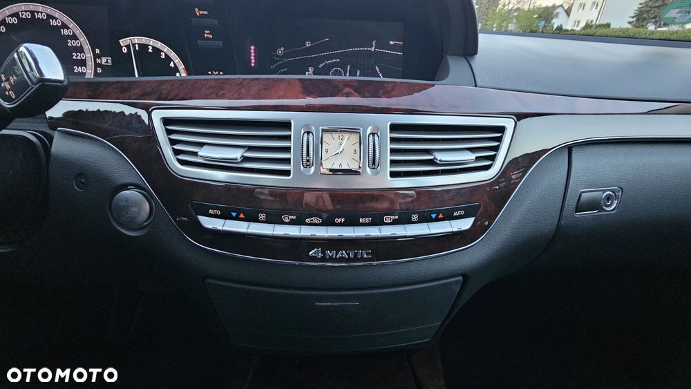 Mercedes-Benz Klasa S 350 CDI 4Matic DPF 7G-TRONIC BlueEFFICIENCY - 33