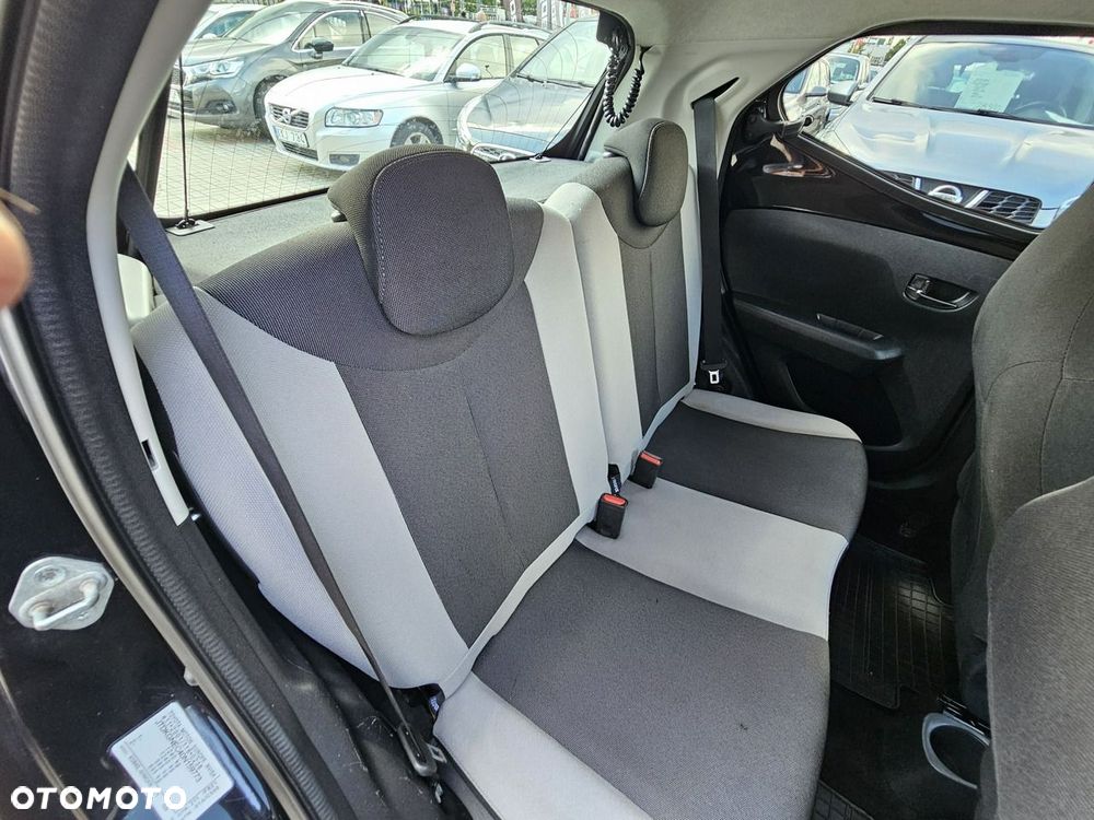 Toyota Aygo x-play touch - 16