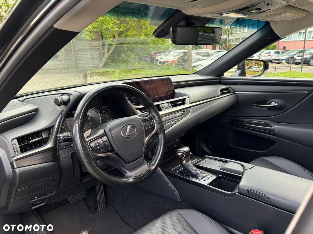 Lexus ES 300h Elegance - 14