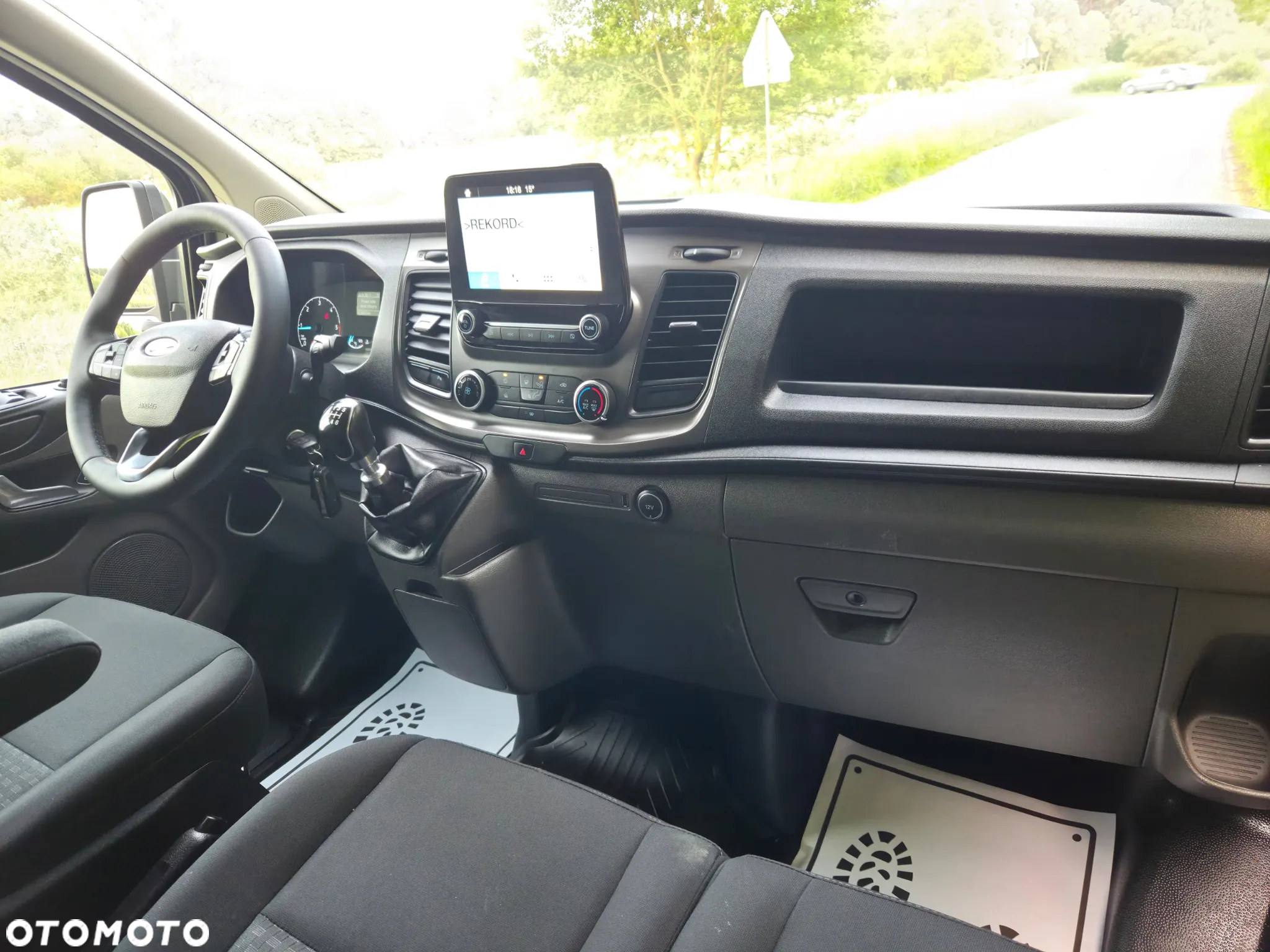 Ford Transit - 18
