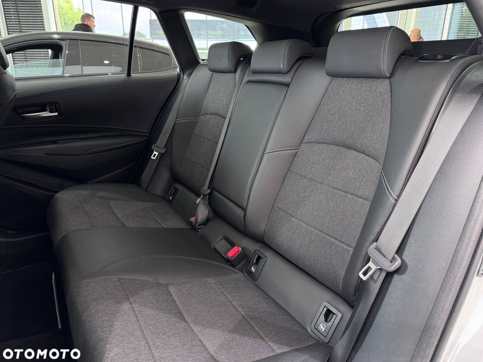 Toyota Corolla - 13