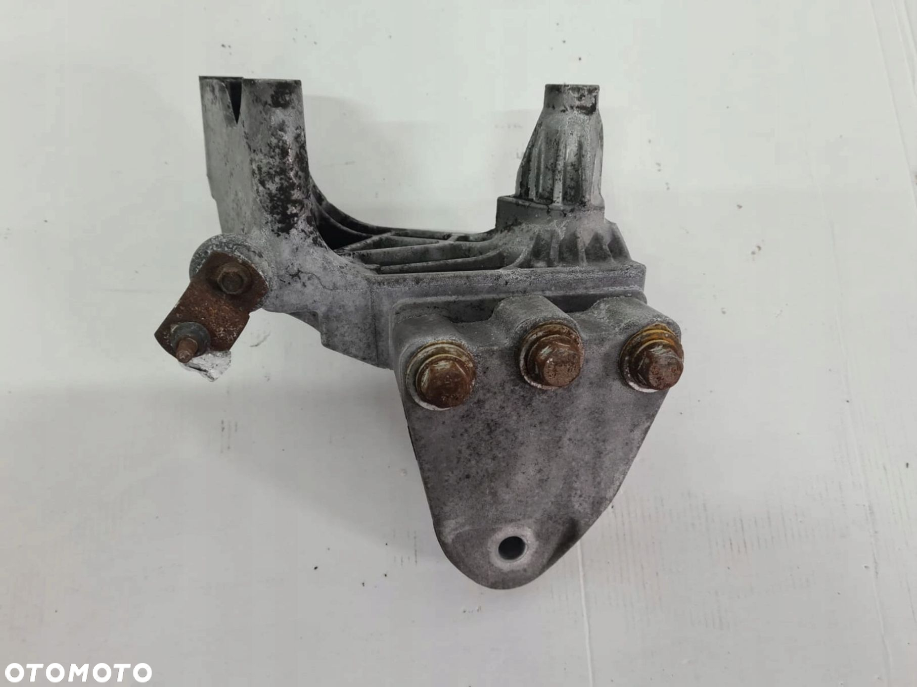 VW T5 1.9 TDI łapa poduszka silnika 038199207AF - 2