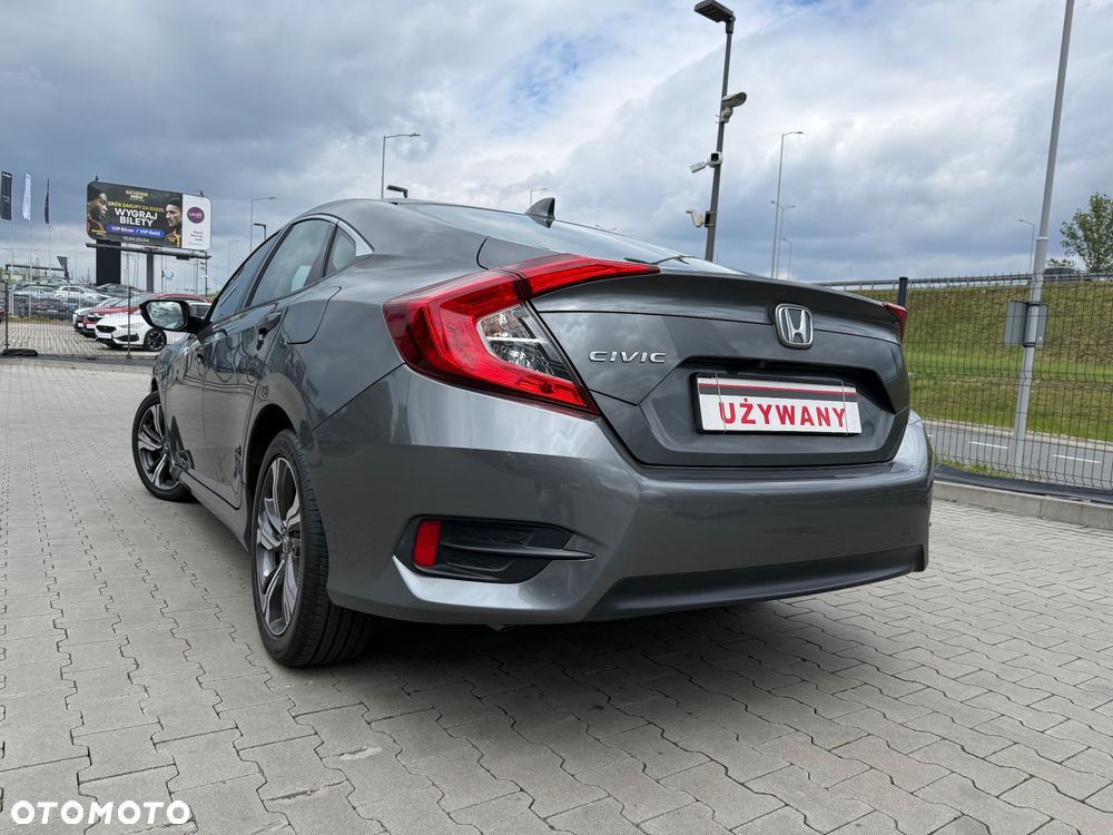Honda Civic 1.5 T Executive CVT - 17