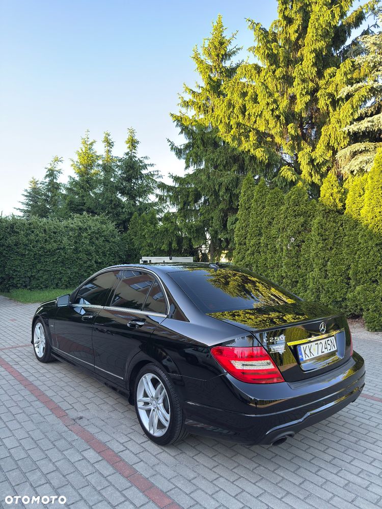 Mercedes-Benz Klasa C 250 7G-TRONIC - 6