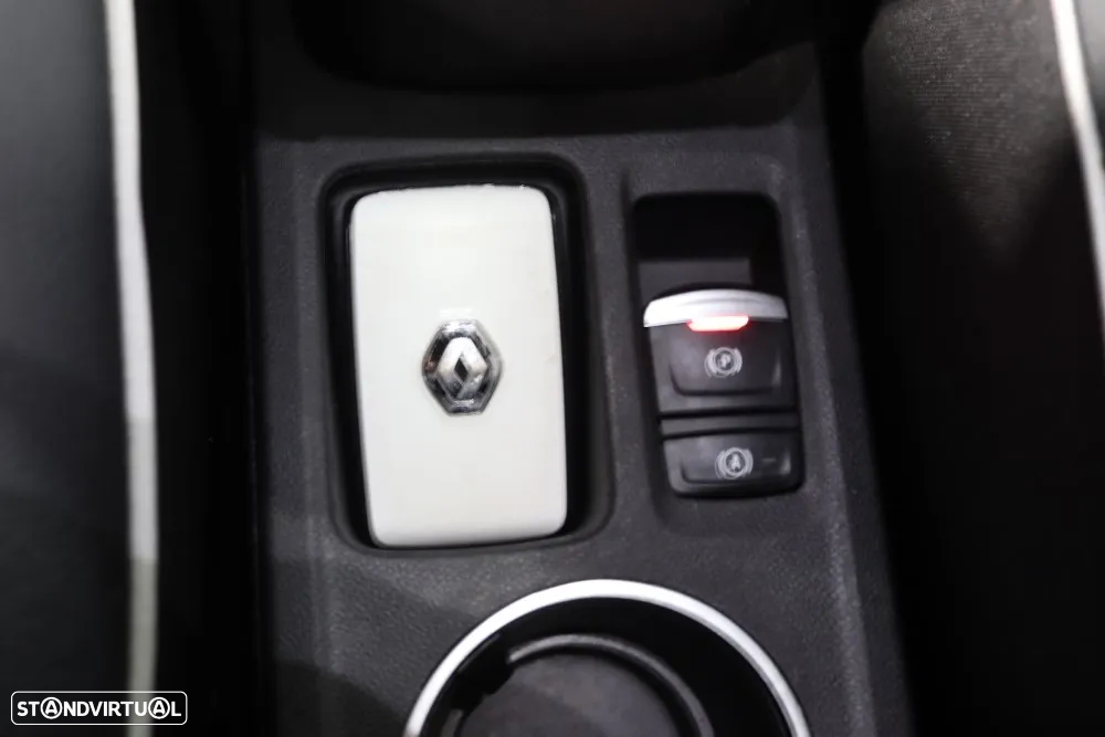Renault Captur 1.0 TCe Exclusive - 28