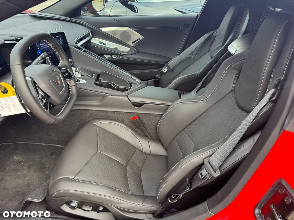 Chevrolet Corvette - 13