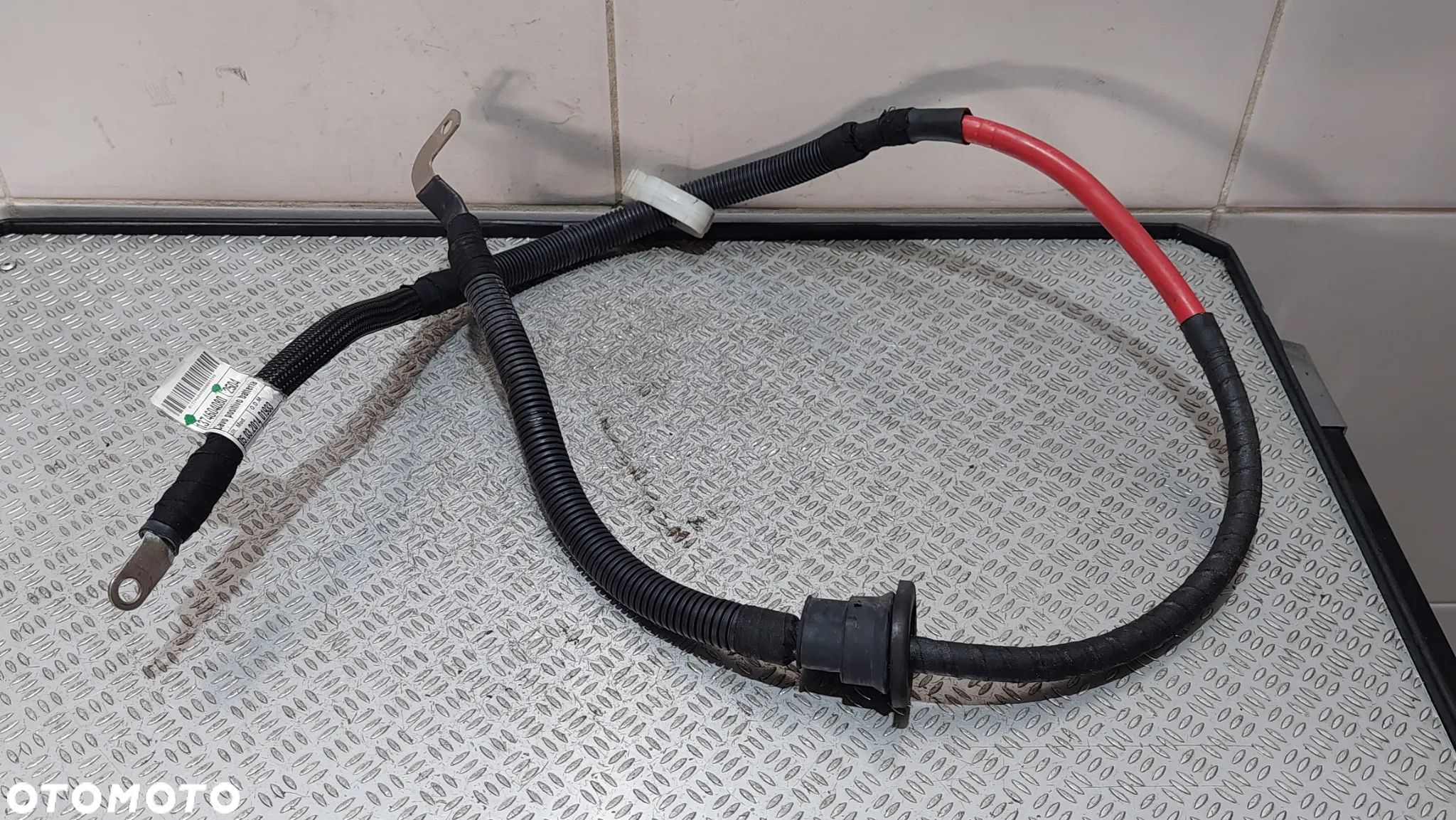 PRZEWÓD PLUSOWY ALTERNATORA FIAT DUCATO III 3 CZARNA R2019 NR 1374604080 - 1
