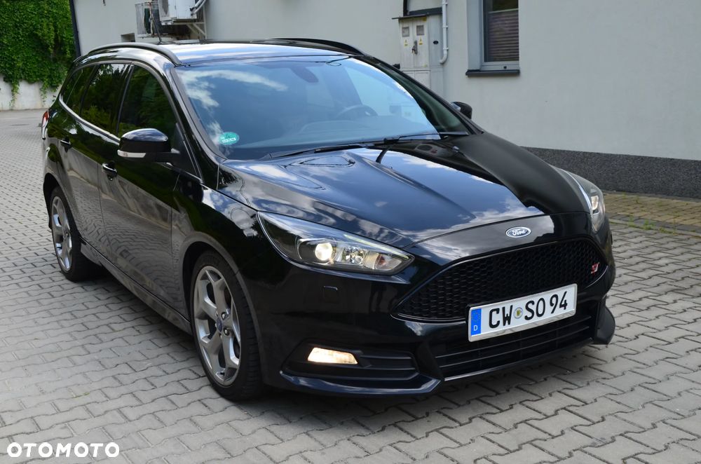 Ford Focus 2.0 TDCi ST mit Leder-Exclusiv-Paket - 8