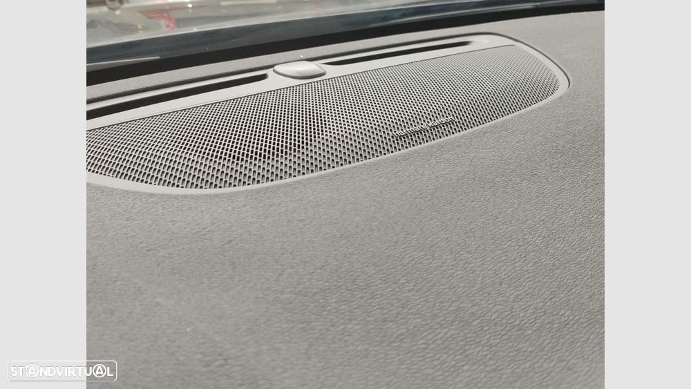 Volvo V90 2.0 T6 PHEV Plus Dark AWD - 24