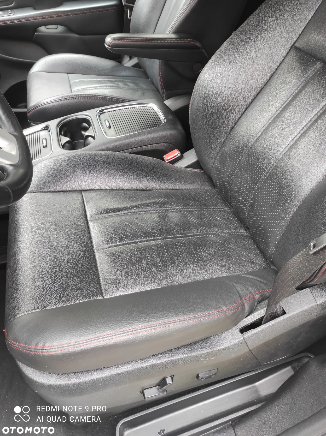 Dodge Grand Caravan - 34