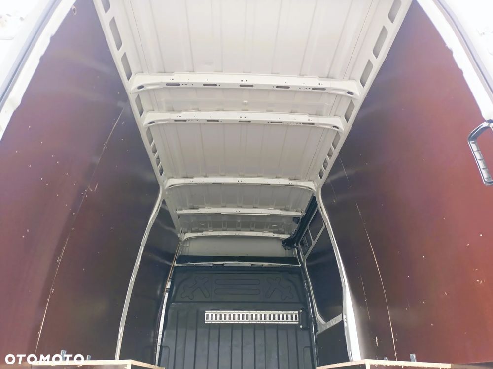 Iveco 35C15 L3H2 3.0 170KM HI-MATIC - 36