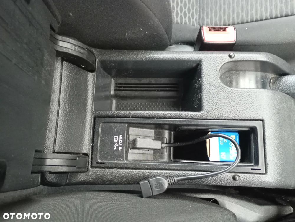 Volkswagen Golf - 19