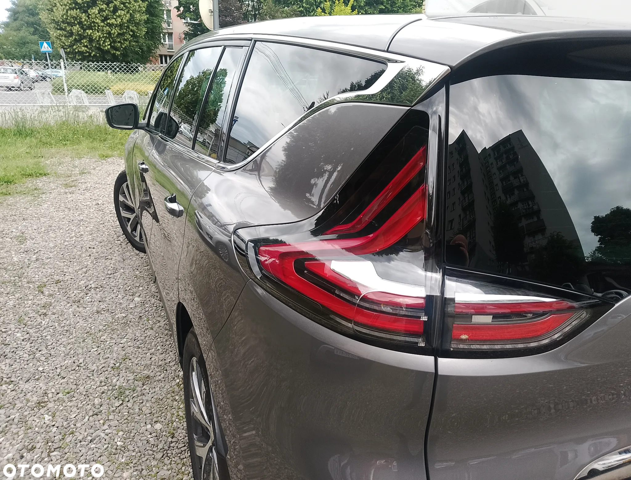 Renault Espace 1.6 dCi Energy SL Techno EDC 7 os - 6