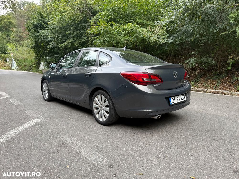 Opel Astra 1.4 ECOTEC Turbo Start/Stop Enjoy - 9