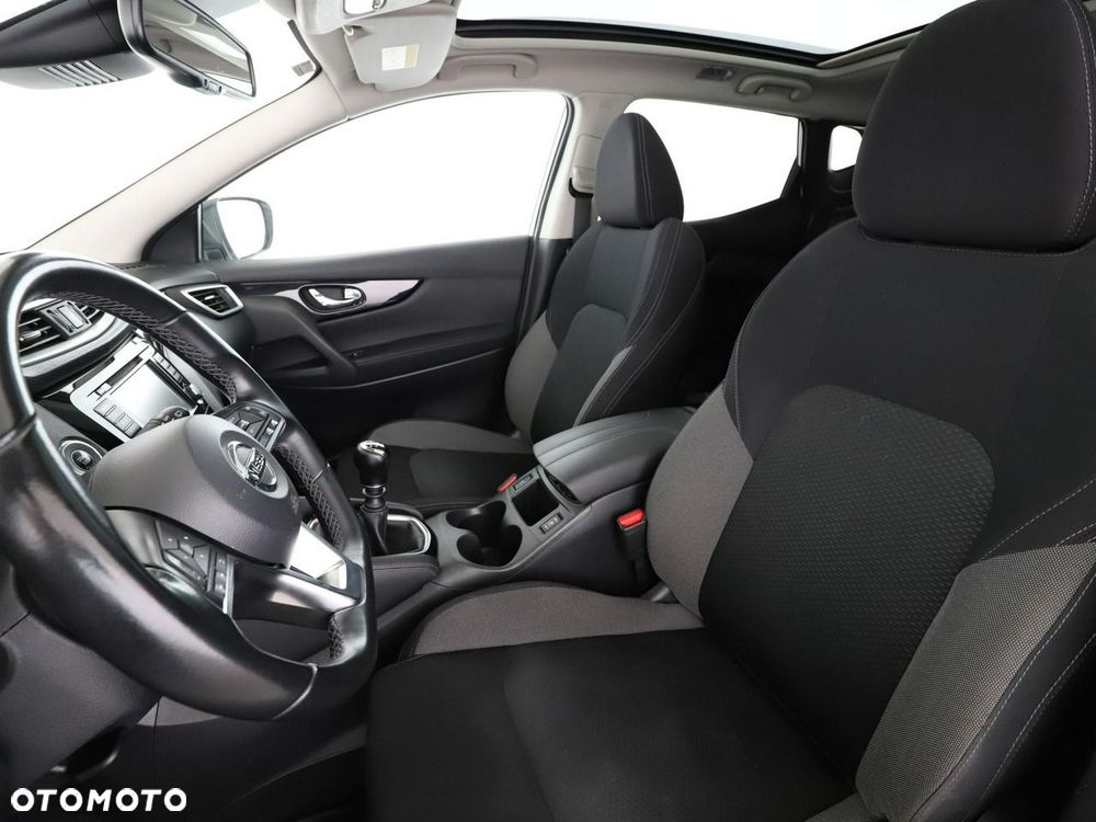 Nissan Qashqai 1.3 DIG-T N-Connecta EU6d - 14