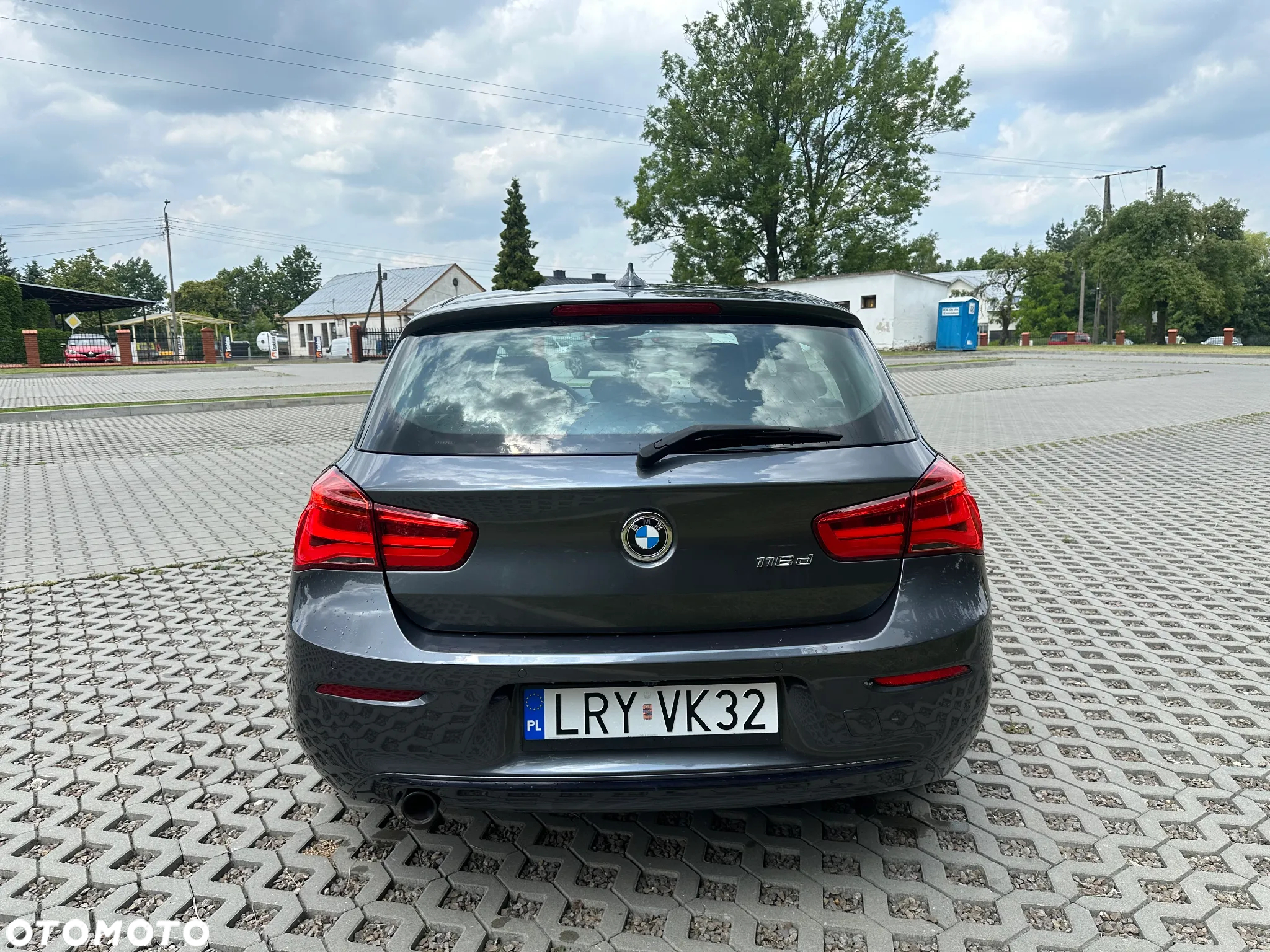 BMW Seria 1 116d Luxury Line - 9