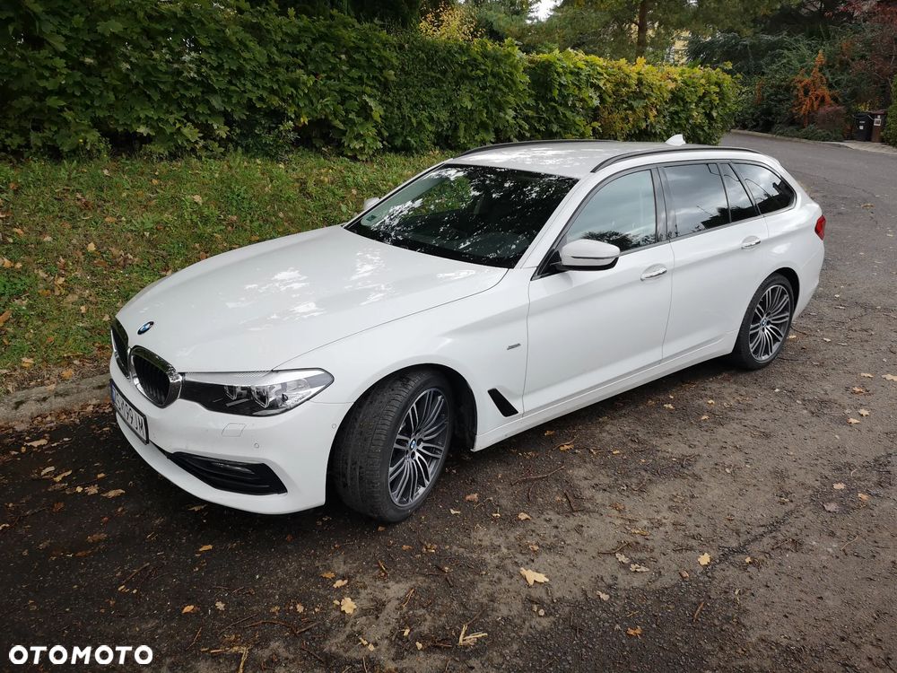 BMW Seria 5 520d xDrive Sport Line sport - 2