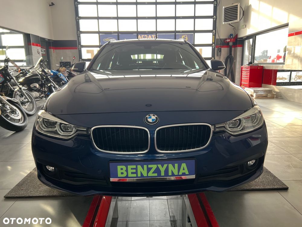 BMW Seria 3 318i Edition Luxury Line Purity - 10