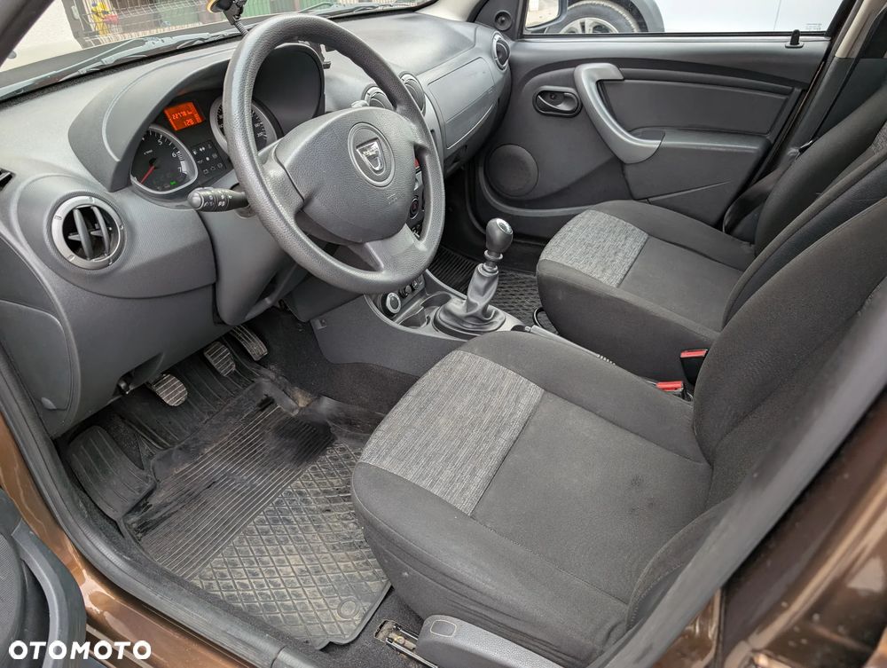 Dacia Duster 1.6 Laureate 4x4 - 18