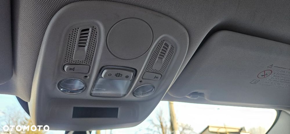 Citroën C4 HDi 115 Exclusive - 25