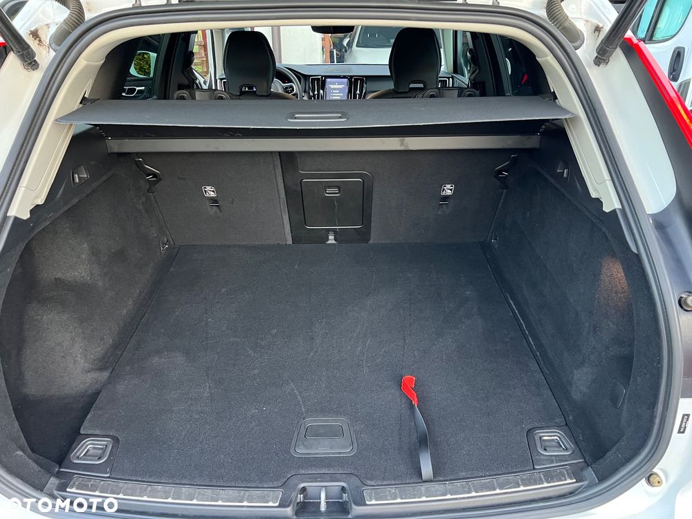 Volvo XC 60 B5 B Geartronic Momentum Pro - 27