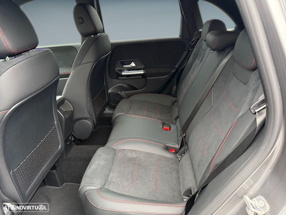 Mercedes-Benz B 250 e — fotografia 12