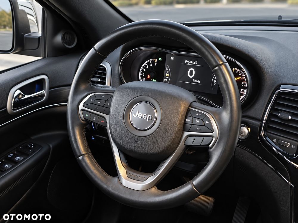 Jeep Grand Cherokee - 9