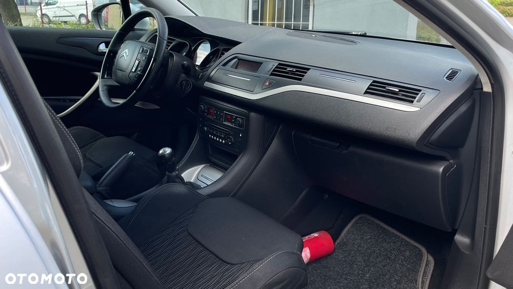 Citroën C5 1.6 HDi Attraction - 18