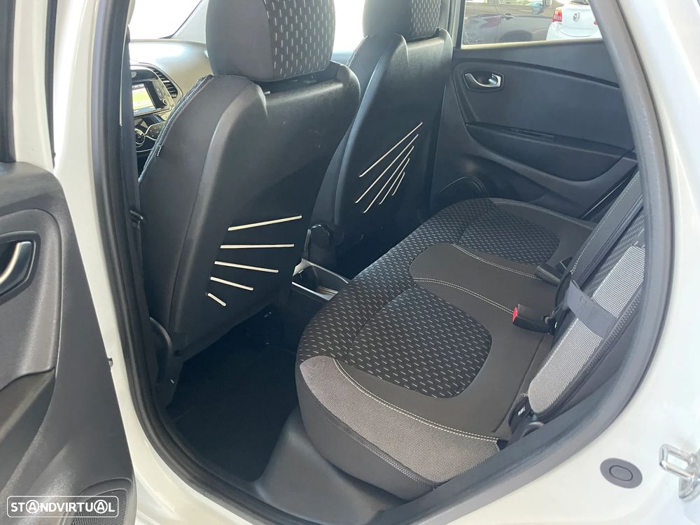 Renault Captur 1.3 TCe Exclusive EDC - 15