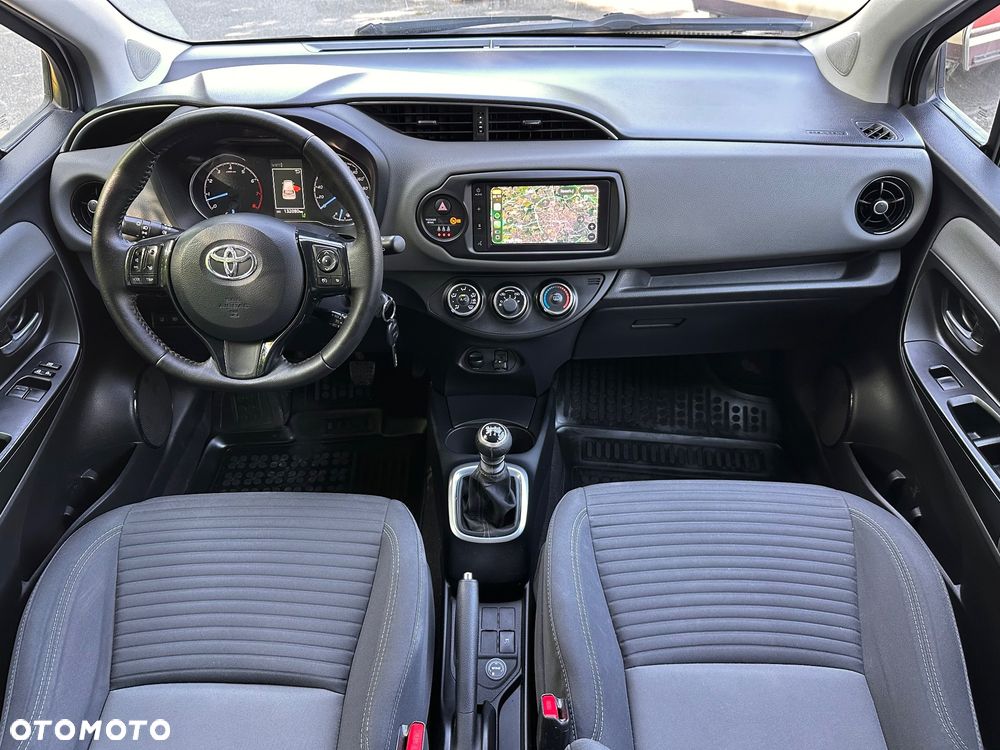 Toyota Yaris 1.5 Premium - 7