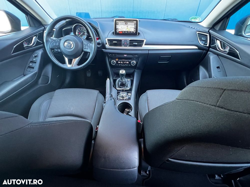 Mazda 3 G120 Revolution Top - 12