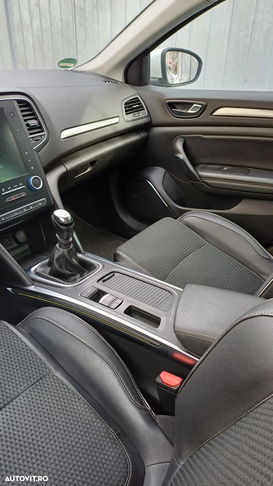 Renault Megane Energy 1.2 TCe Intens - 8