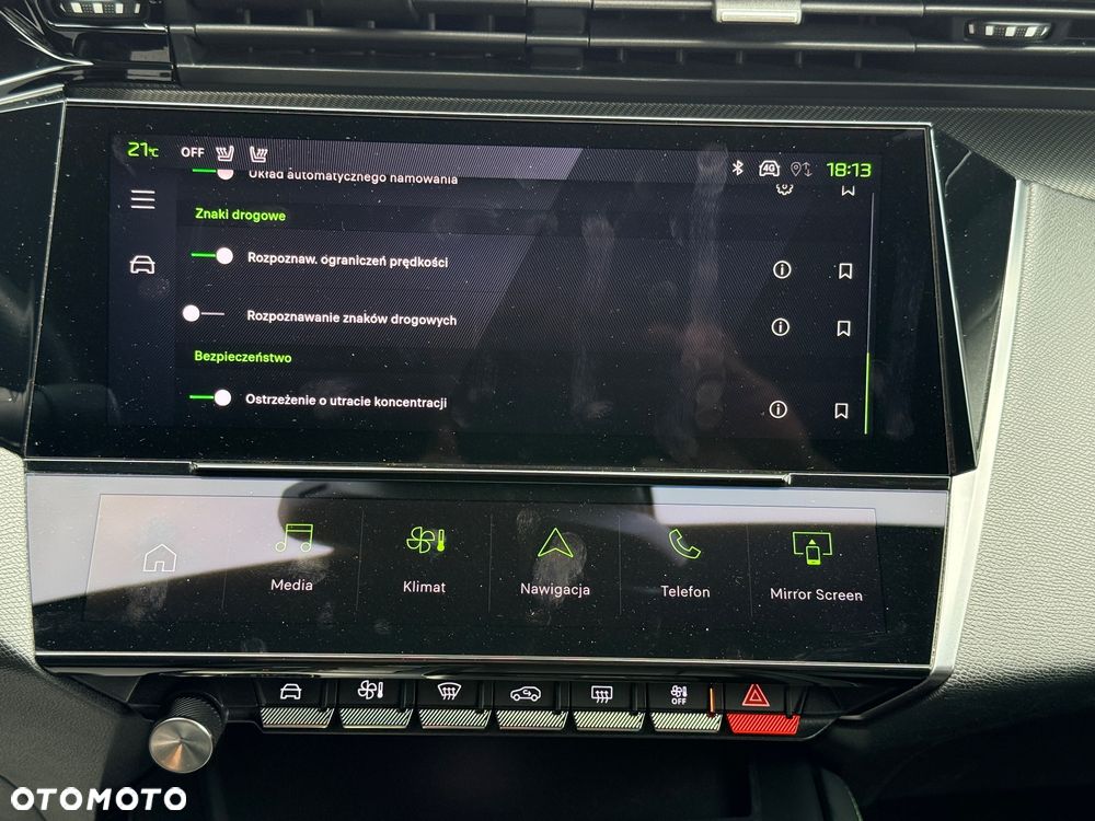 Peugeot 308 BlueHDi 130 EAT8 GT EXCLUSIVE - 29
