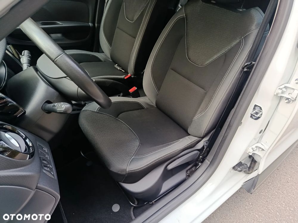 Renault Clio - 22