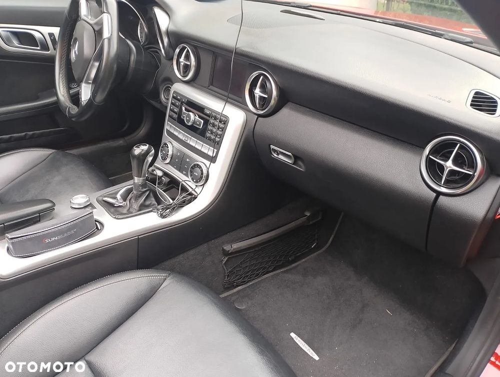 Mercedes-Benz SLK - 16