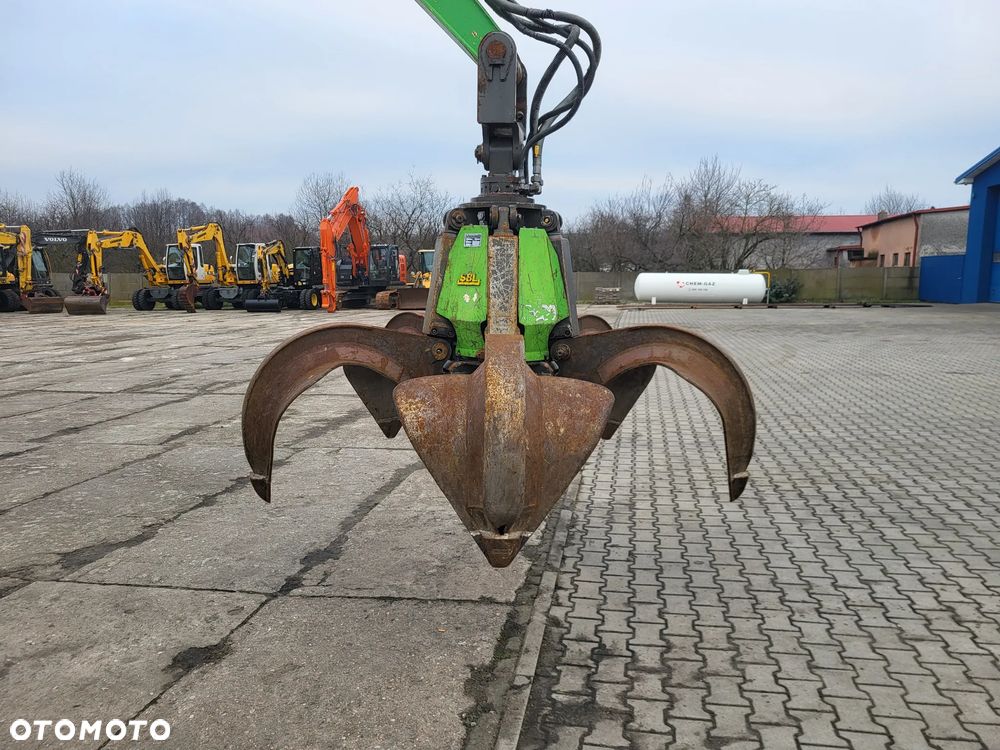 Sennebogen 821 M przeładunkowa do złomu chwytak + magnes - 19