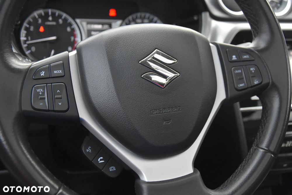 Suzuki Vitara 1.6 Premium 4WD - 30