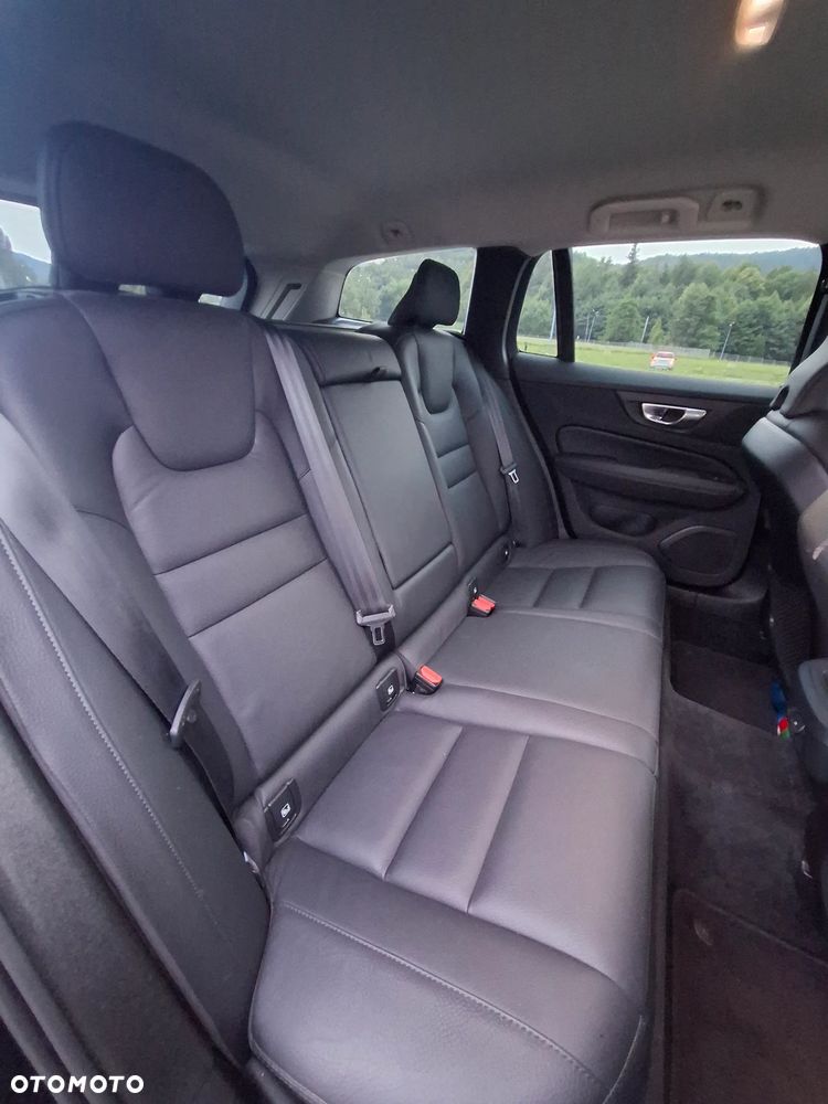 Volvo V60 Cross Country Plus B4 D AWD - 18
