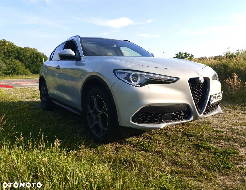 Alfa Romeo Stelvio - 4