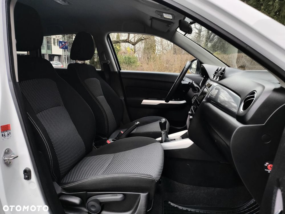 Suzuki Vitara 1.6 Premium 2WD - 35