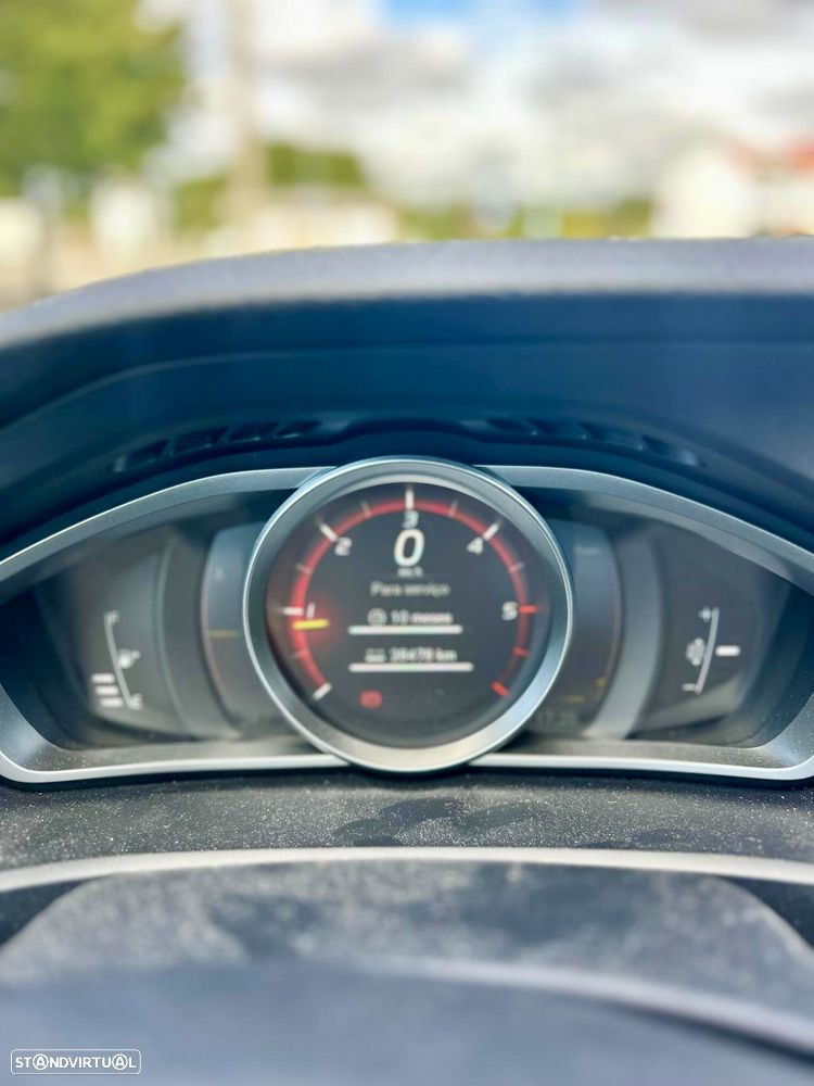 Volvo V40 2.0 D2 Momentum - 26