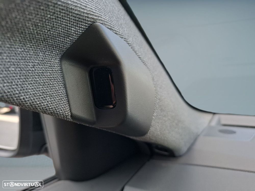 Renault Rafale - 28