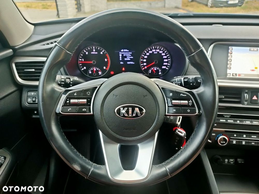 Kia Optima - 23